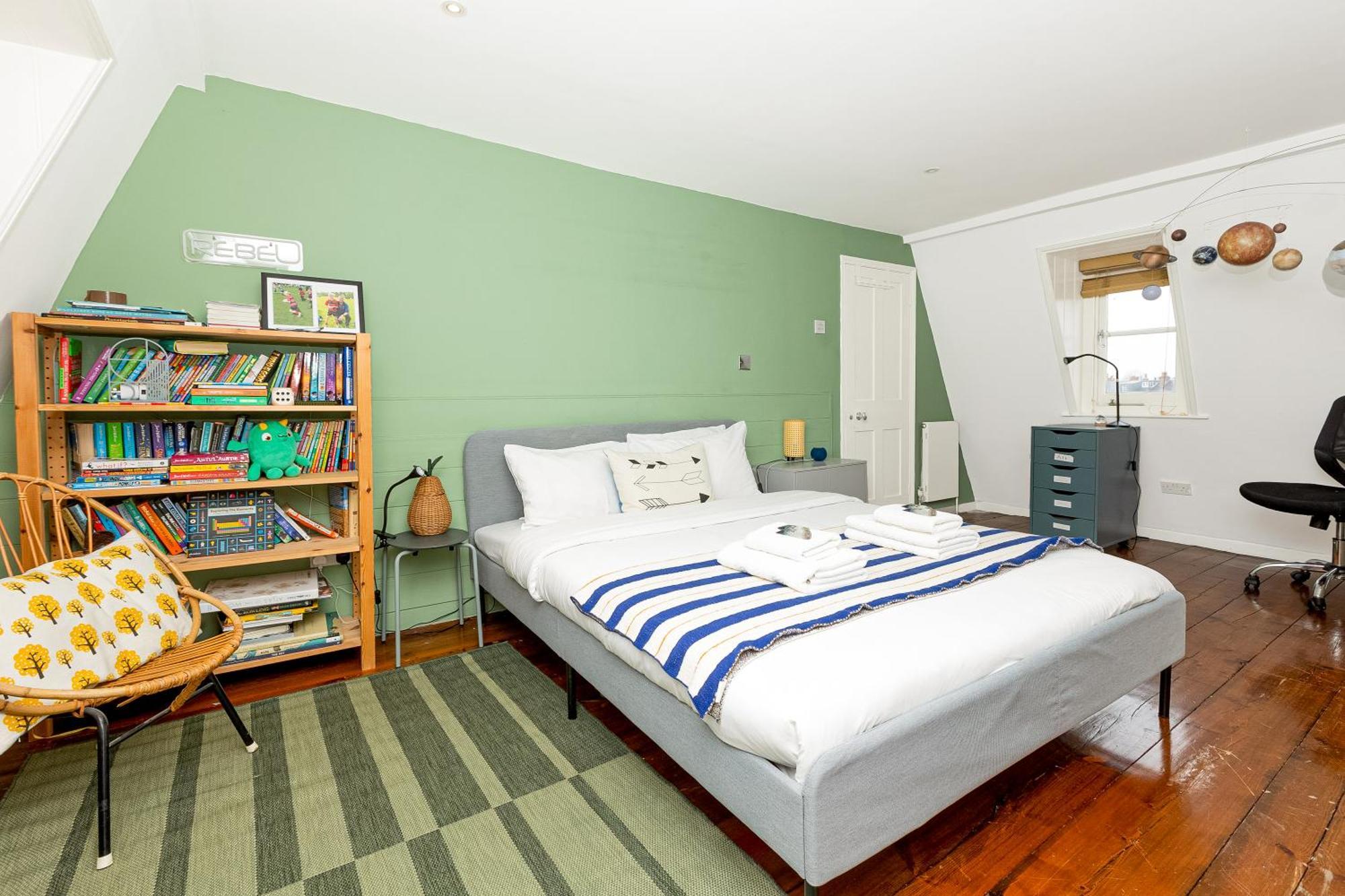 Appartamento 3br 3lvl Home, Garden & Parking, 5min Greenwich St Londra