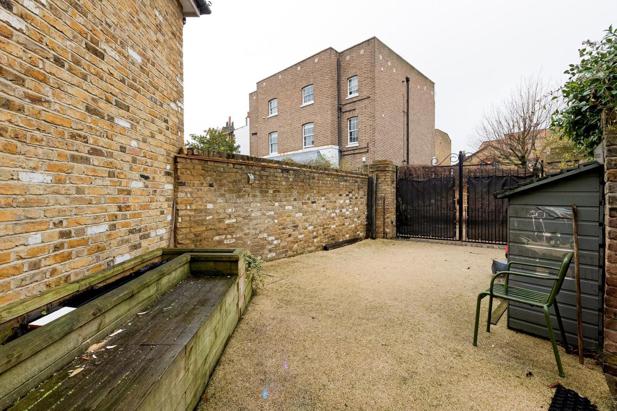 3br 3lvl Home, Garden & Parking, 5min Greenwich St * Londra