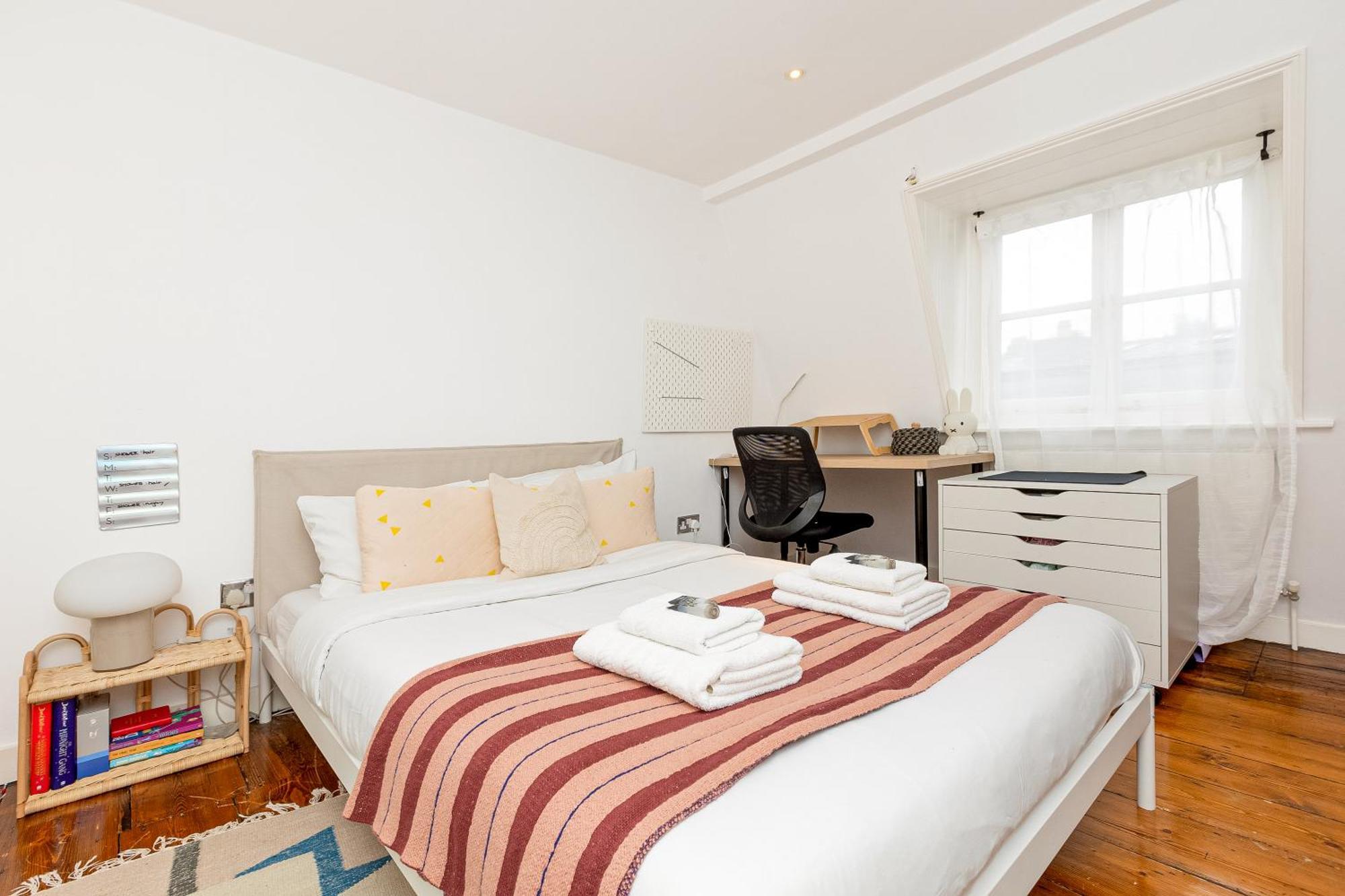 Appartamento 3br 3lvl Home, Garden & Parking, 5min Greenwich St Londra