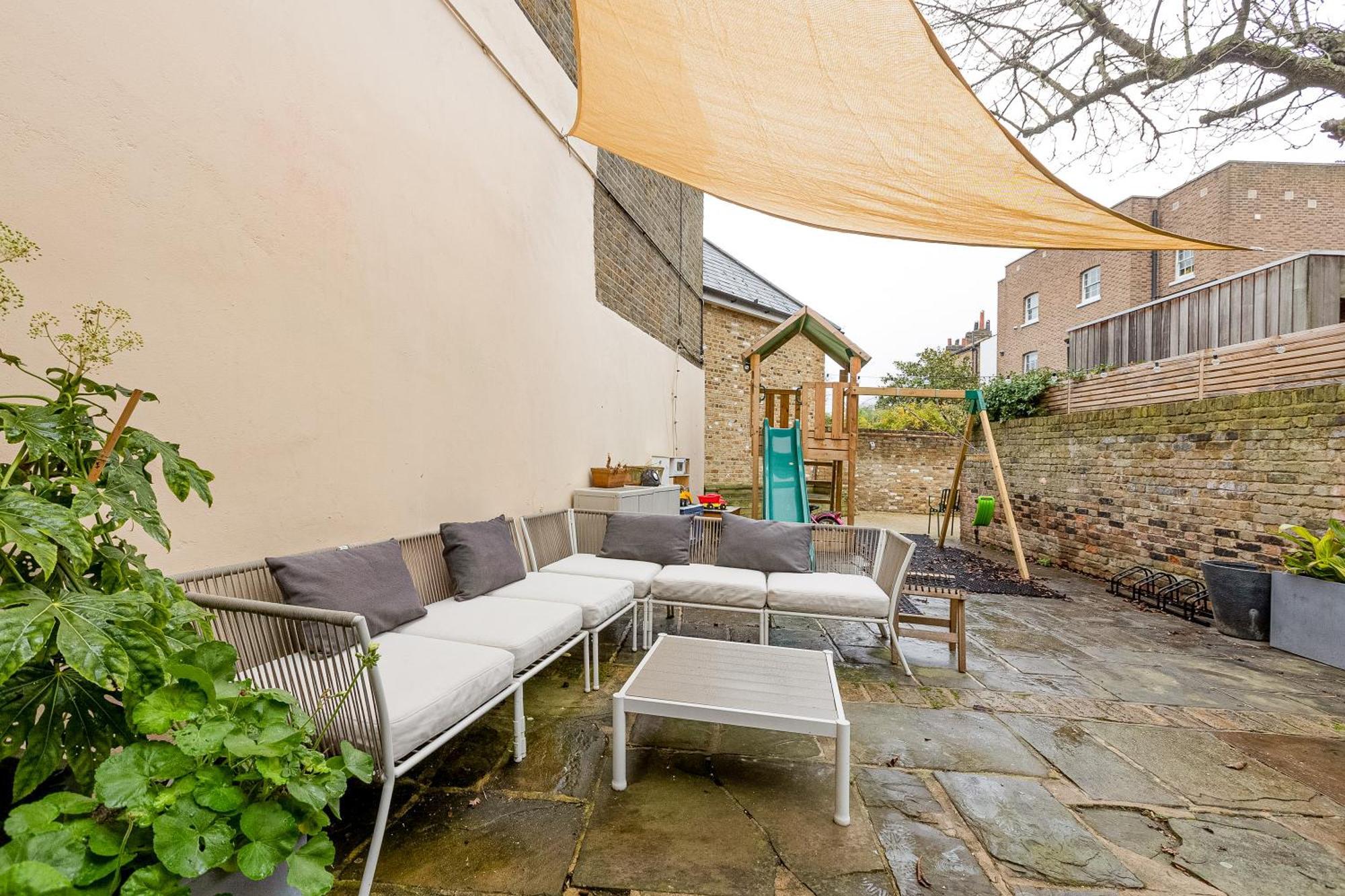 3br 3lvl Home, Garden & Parking, 5min Greenwich St * Londra